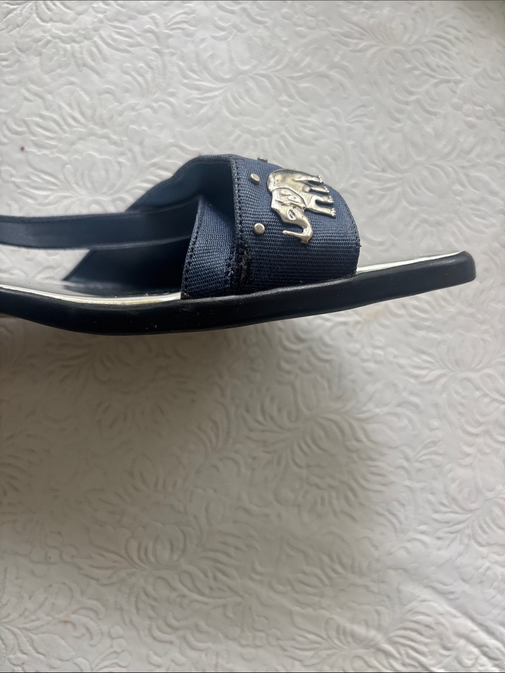 Vintage Allyson Whitmore Silver Elephant-Embellished Slingback Sandals, Size 9 - Picture 8 of 15